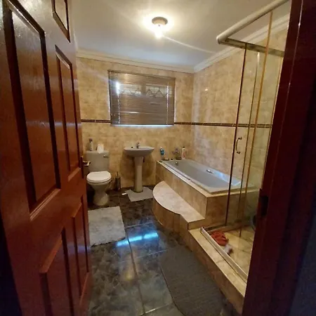 Mbele'S Home Stay Bloemfontein Exterior photo