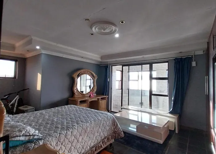 Mbele\'S Home Stay