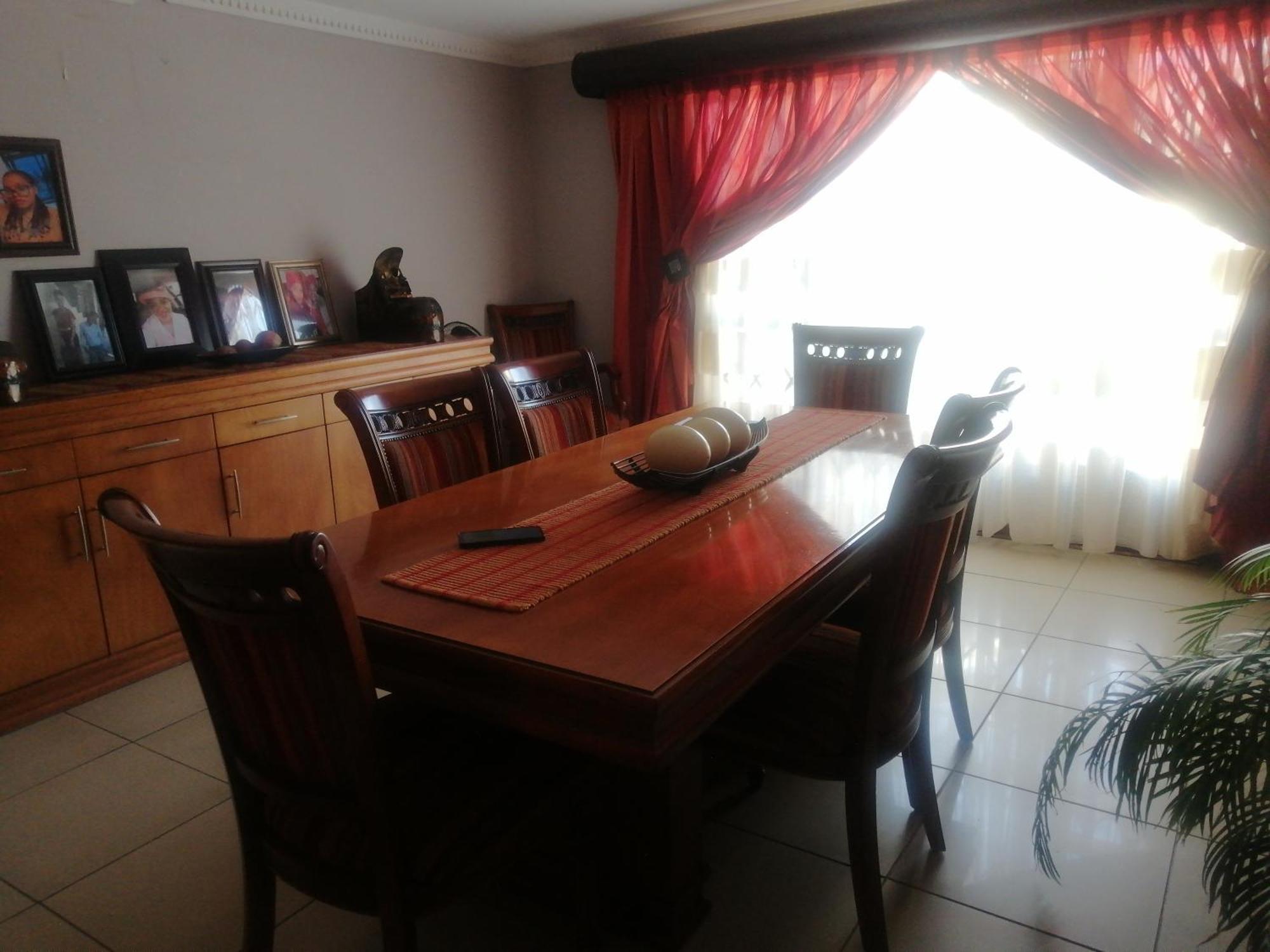 Mbele's * Bloemfontein