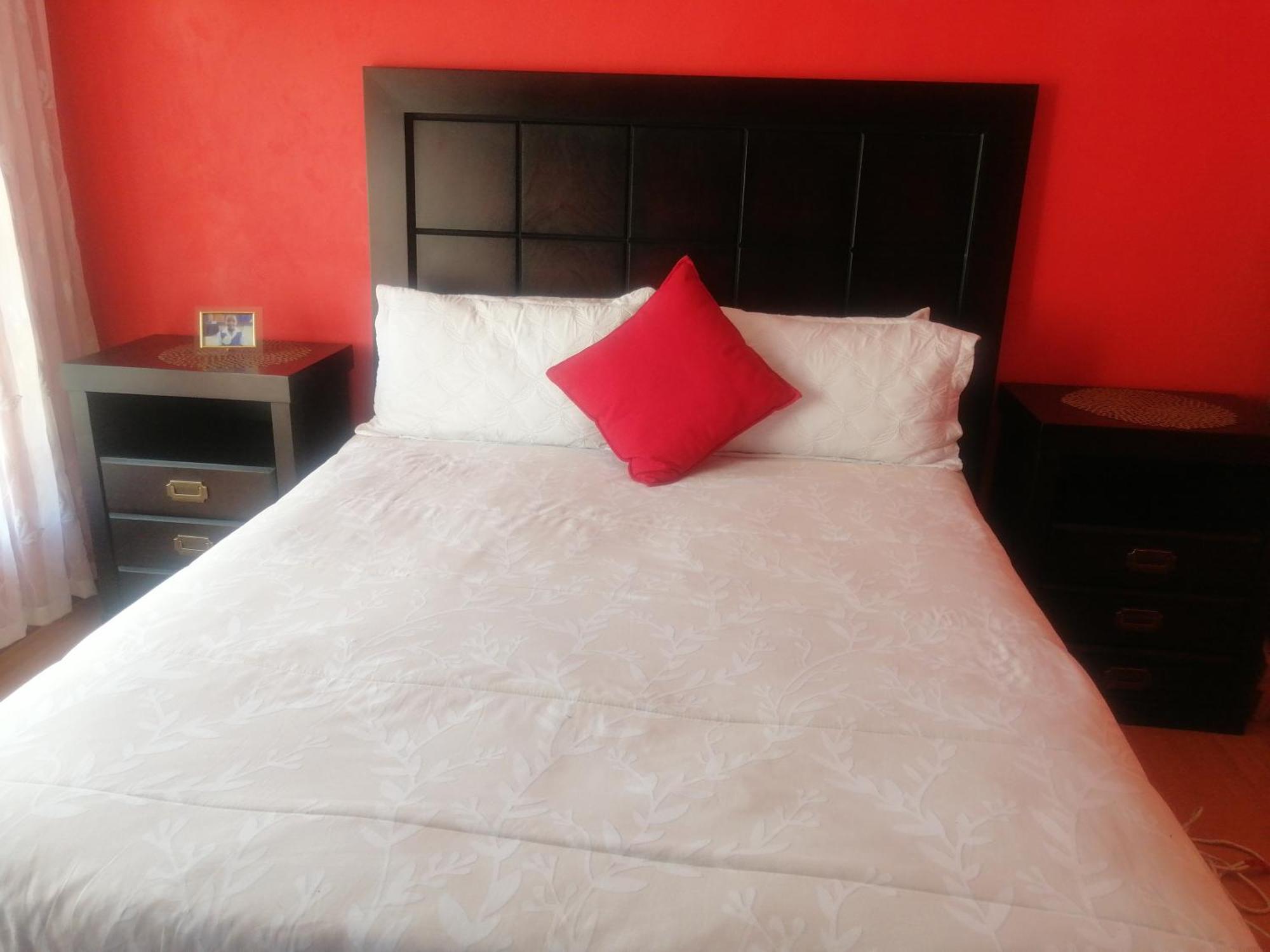 Mbele's Homestay *